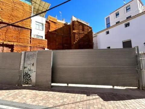 Terreno en calle Juan de Toledo