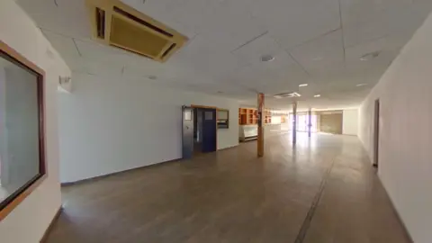 Local comercial en Carrer de Joanot Martorell