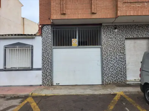 Garaje en calle de Mami