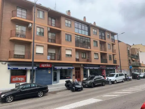 Piso en calle de la Vega
