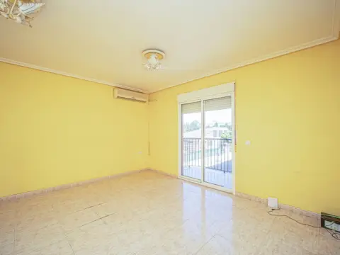 Piso en calle del Practicante Ricardo Pérez