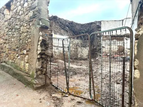 Casa en Valdeverdeja