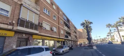 Piso en calle Juan Carlos I - San Anton