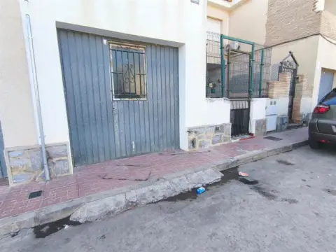 Casa en calle del Río Nalón