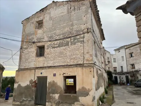 Casa adosada en calle Alta