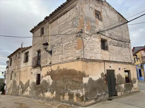 Casa adosada en calle Alta