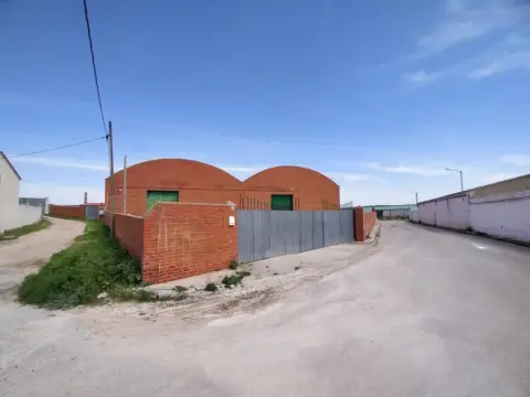 Terreno en calle Cerro Molino