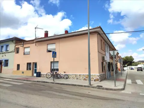Casa adosada en calle Sindicatos
