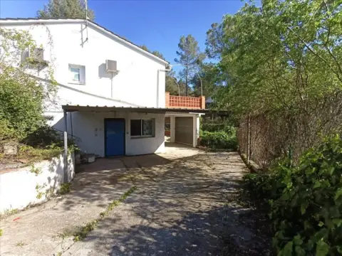 Casa en Castellví de Rosanes