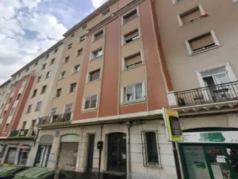 Piso en calle calle Garay Juan de 27 3 Dch