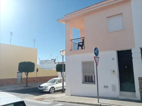 Casa en calle de los Olivos