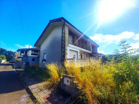 Casa en Barrio de Castillo San Juan