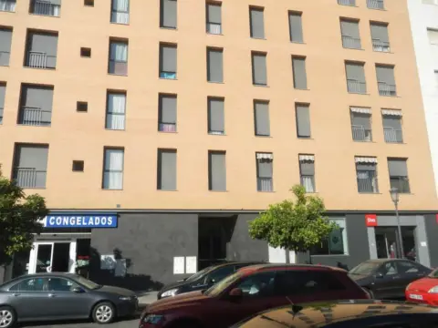 Piso en calle Monsalvez