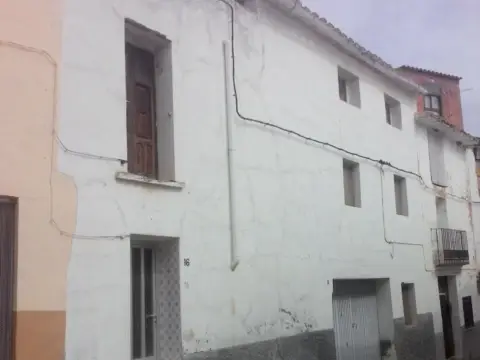 Casa adosada en Carrer de Lucena