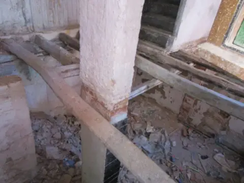 Casa adosada en calle de las Eras