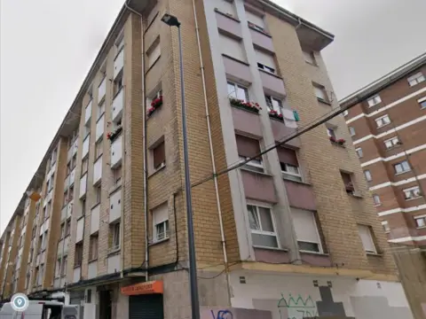 Piso en calle del Ampurdán