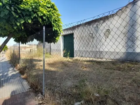 Terreno en Camino Viejo de Mirandilla