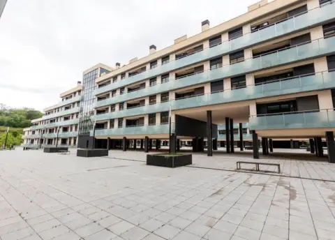 Local comercial en calle Tapia de Casariego