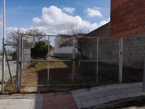 Terreno en Camino Viejo de Mirandilla