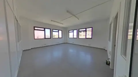 Local comercial en calle de la Tejera