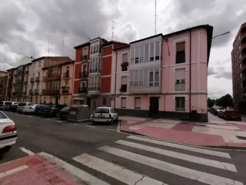 Local comercial en calle de Santa Lucía