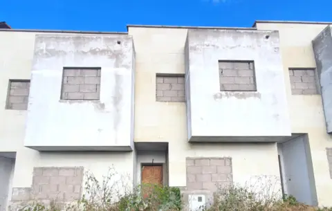 Piso en calle Los Rosales