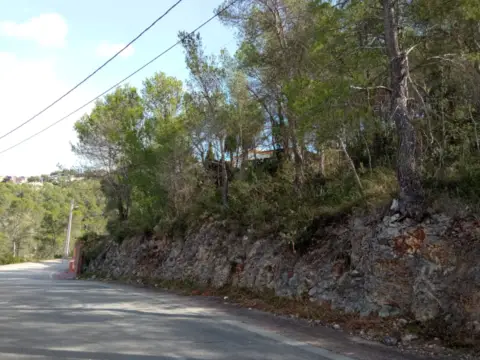 Terreno en calle Mont Negre Del