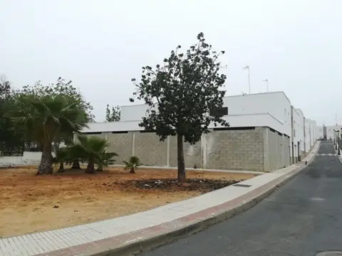 Local comercial en calle Cabañeros