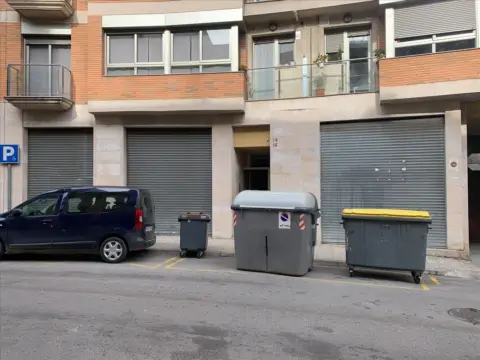Local comercial en calle Maternitat D Elna