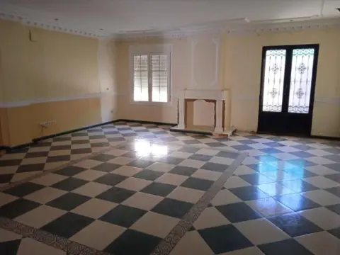 Casa adosada en calle de Reyes Huertas