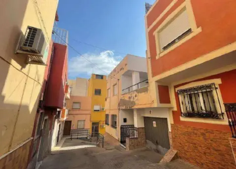 Piso en calle Zenete