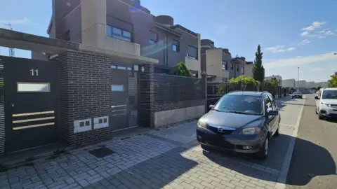Casa adosada en calle del Arándano