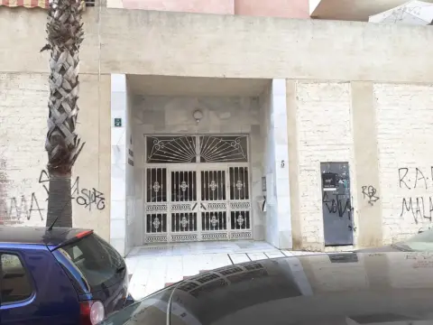 Garaje en Avenida de Isabel Manoja