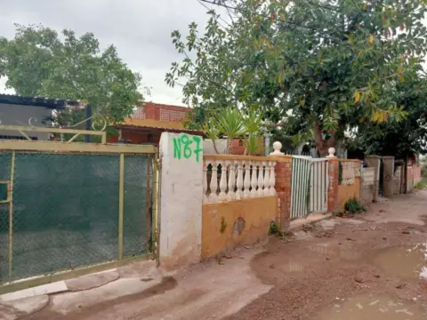 Piso en calle calle Pl Número