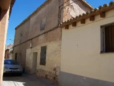Casa adosada en calle Alta