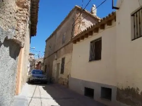 Casa adosada en calle Alta