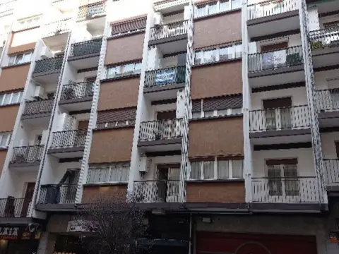 Piso en calle de la Virgen del Carmen