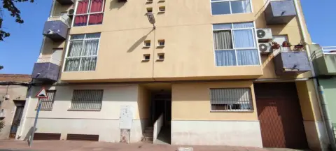 Piso en calle de la Torre de los Ibáñez