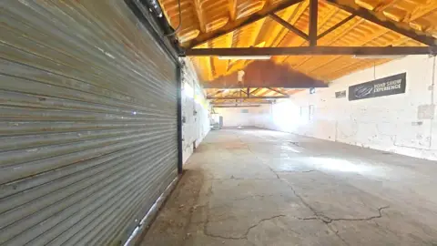 Nave industrial en Carrer d'Eivissa