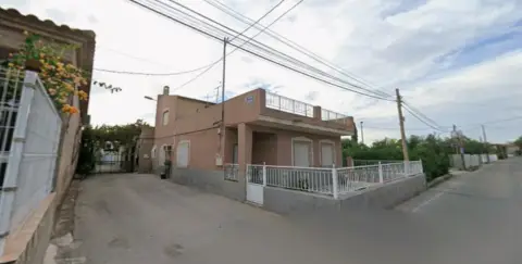 Casa en Camino de los Pinos