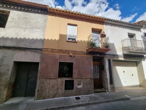 Casa adosada en Carrer de les Virtudes