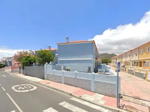 Casa en calle Llano Villa
