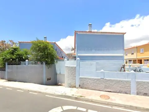 Casa en calle Llano Villa