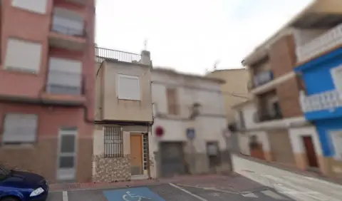 Casa en calle de la Cuesta de la Villa