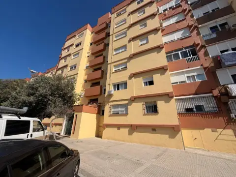 Piso en Avenida de la Marina