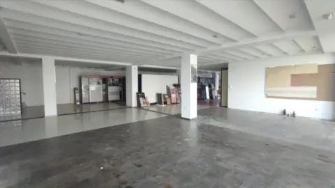 Local comercial en Avenida de Fernando de Castro