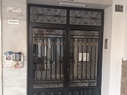 Piso en calle Cartagenera de La