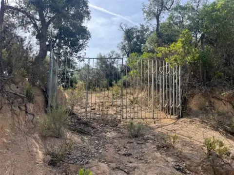 Terreno en calle Proc. Simplificado