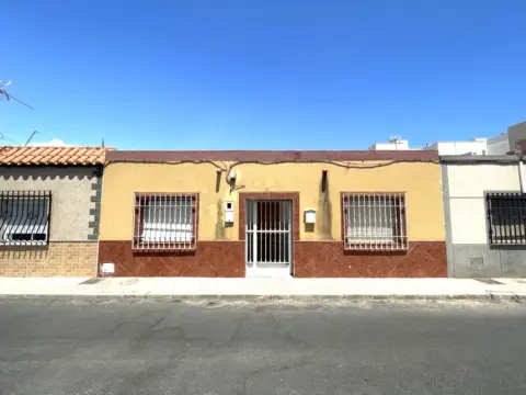 Casa en calle de la Estrella Polar