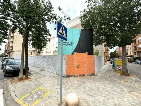 Terreno en calle de la Vall d'Alba